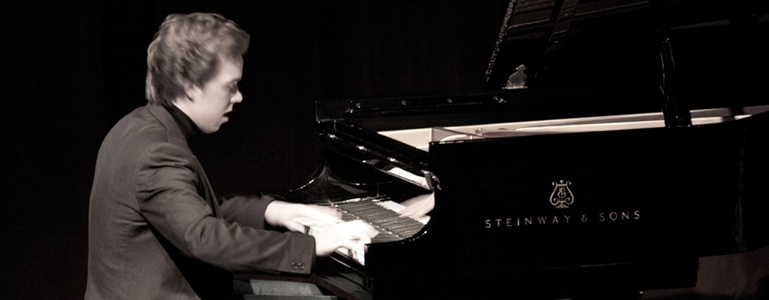 Ingolf Wunder, the 2nd prize winner of 2010 International Chopin Competition at Magee Theatre