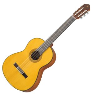 YAMAHA CG142S Spruce Top Classical Guitar