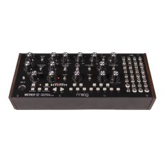MOOG MOTHER-32 Tabletop Semi-module Synthesizer