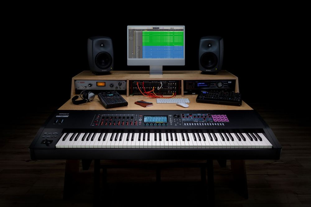 FANTOM-8EX | 88-NOTE WORKSTATION SYNTHESIZER | Tom Lee Music