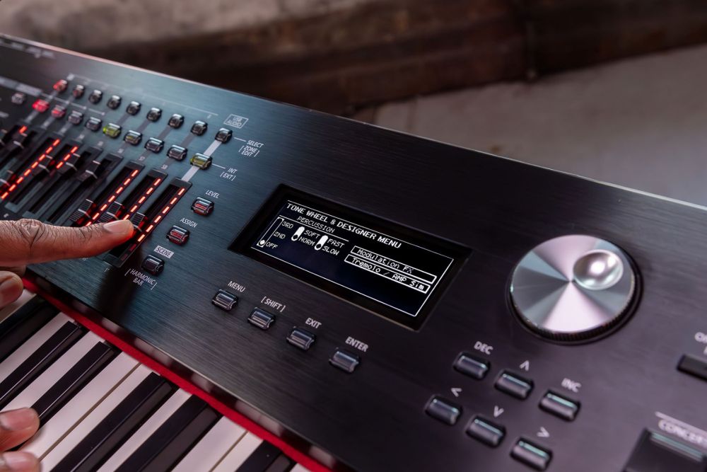 【完動美品】Roland RD-2000 高級シンセサイザー 04b46035817c8319944e9113975c94