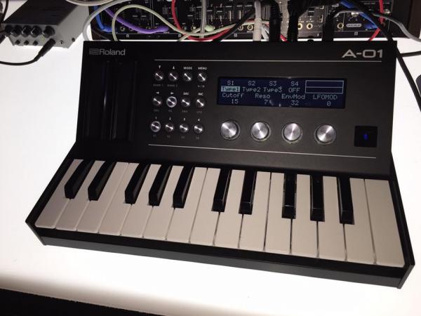 Roland A-01 Synth
