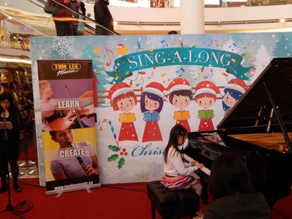 December 7 Sunday Aberdeen Centre Mall Performance