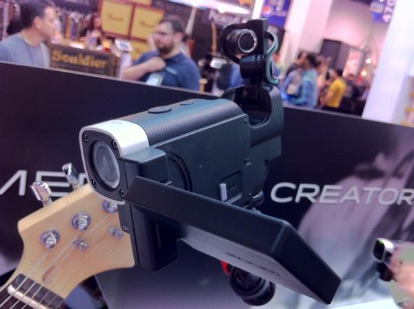 NAMM 2014 - Zoom Q4 Compact Video Recorder