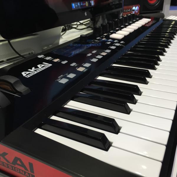 Akai Advanced Series Controller