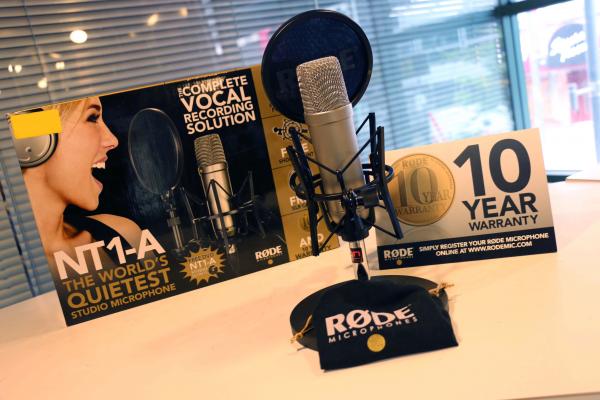 The RODE NT1-A Package