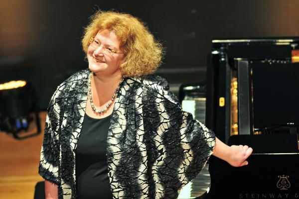 Tom Lee Music Presents European Steinway Artist Elena Margolina In Recital