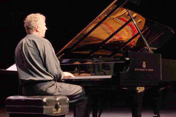 Oak Bay Community Theatre fundraising for beautiful Steinway Piano!