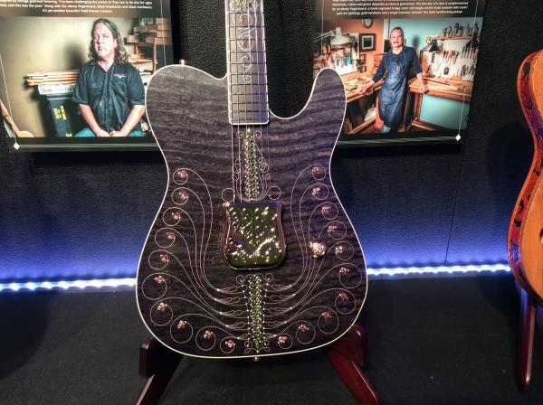 Fender Custom Cardinal Tele