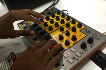 Akai Tom Cat