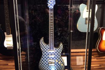 Fender Pine Cone Stratocaster